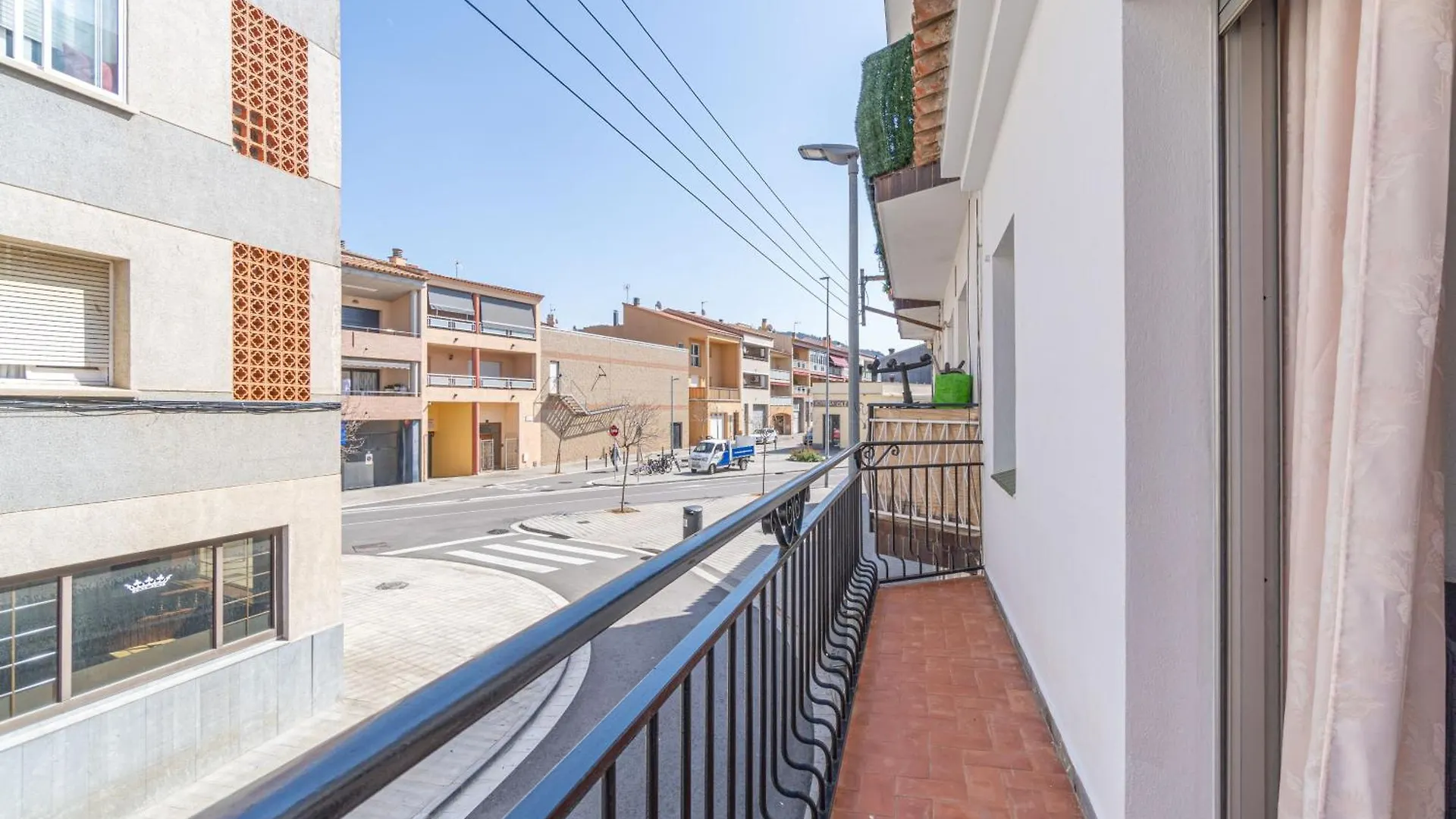 רוזס Basic Comfort Apartment Poeta Marquina 1º 2025 0*,
